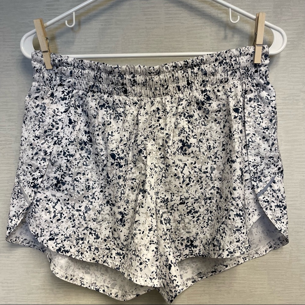 EUC Athleta Shorts size Medium